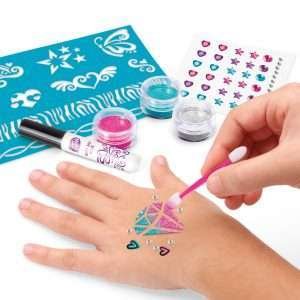 gllitter nails & tatoos