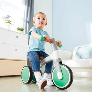 Mi primer triciclo verde